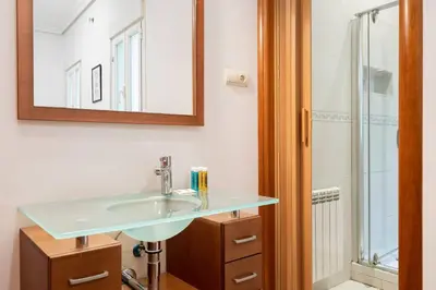 Un baño de Flat in Barrio de las Letras / Cervantes20