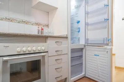 Una cocina o zona de cocina en Luminoso Madrid Javalambre Temporal