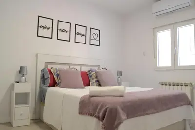 Cama o camas de una habitación en Bonito Apartamento Madrid Rio