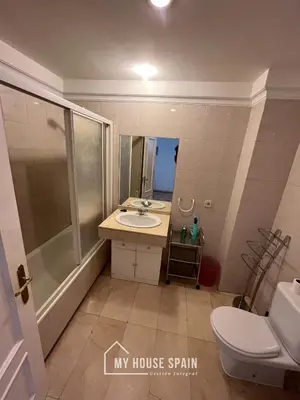 Un baño de MyHouseSpain - Maravilloso apartamento renovado