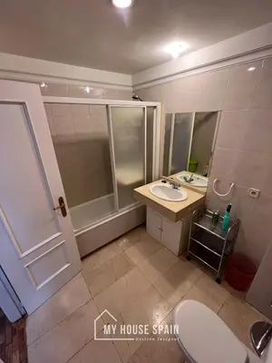 Un baño de MyHouseSpain - Maravilloso apartamento renovado