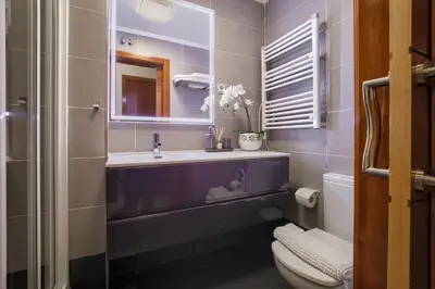 Un baño de Lovely Apartment in Gran Via Madrid