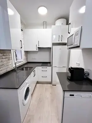Una cocina o zona de cocina en Vibrant Madrid - Apartamento en pleno centro, AC