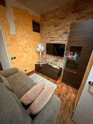 Una televisión o centro de entretenimiento en Casa céntrica, en barrio bohemio