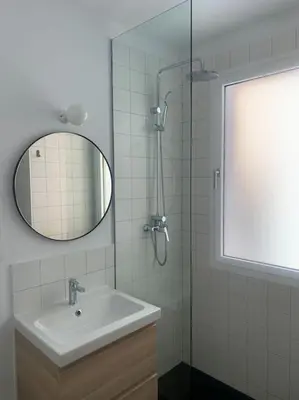 Un baño de Estudio ideal en Chamberí