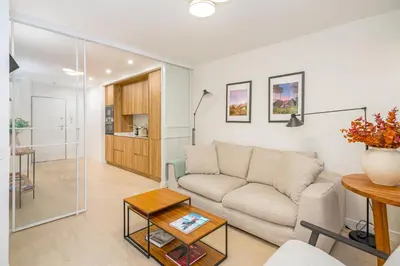 Una cocina o zona de cocina en Plaza España Luxury Apt