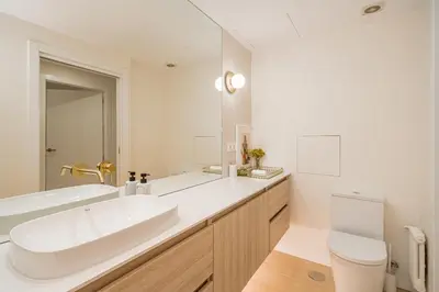 Un baño de Plaza España Luxury Apt