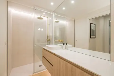 Un baño de Plaza España Luxury Apt