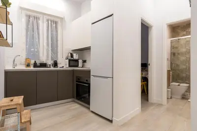 Una cocina o zona de cocina en 2 Bedrooms 2 Bathrooms - Modern and Cozy- Imperial