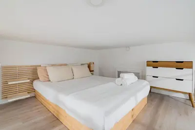 Cama o camas de una habitación en Nice apartment in Chamberí PON23