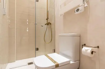 Un baño de Cozy studio with 1 bathroom - Chamberí