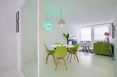 Zona de estar de Plaza España Princesa - Apartamento de 1 dormitorio