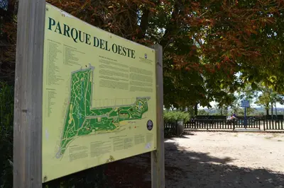Plano de Debod Hostel