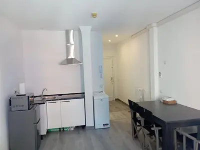 Una cocina o zona de cocina en Estudio en Callao, 4 personas