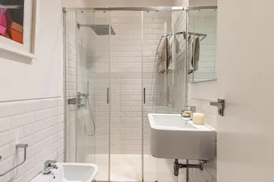 Un baño de Waou Gran Via VI - Alquiler Corta Duración