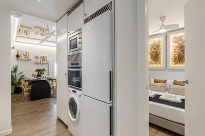 Una cocina o zona de cocina en Waou Plaza de Oriente es MIA - Corta Duración