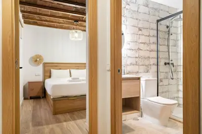 Un baño de Nice flat in Lavapiés at street level S23C