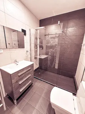 Un baño de Lujosa vivienda en el centro de Madrid para tu estancia de ocio - Preciados