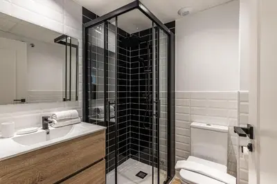 Un baño de Waou Best IV Madrid Rio