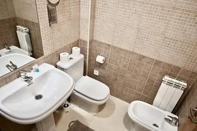 Un baño de For You Rentals Céntrico apartamento TEMPORAL en la Calle Infanta DIN131A