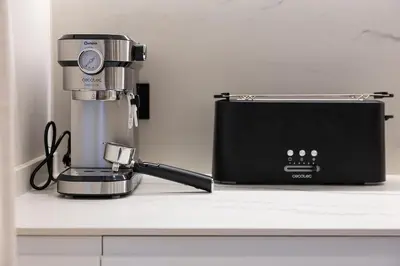 Utensilios para hacer té y café en Gran Via XV 4BR 4BH