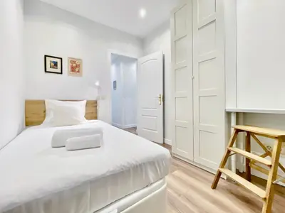 Cama o camas de una habitación en Puerta de Toledo VII - Apartamento de 2 dormitorios con Balcón