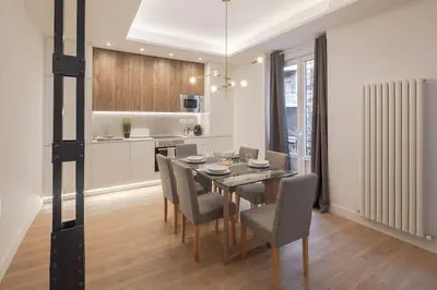 Una cocina o zona de cocina en Chamberi III calle Cardenal Cisneros 3BR 3BH