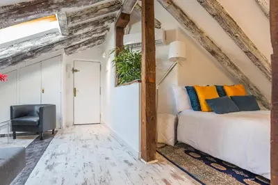 Cama o camas de una habitación en Estudio Centro Gran Via Tarifa Mensual disponible