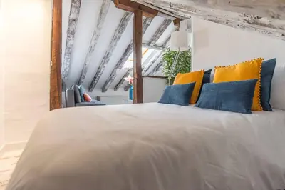 Cama o camas de una habitación en Estudio Centro Gran Via Tarifa Mensual disponible