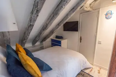 Cama o camas de una habitación en Estudio Centro Gran Via Tarifa Mensual disponible