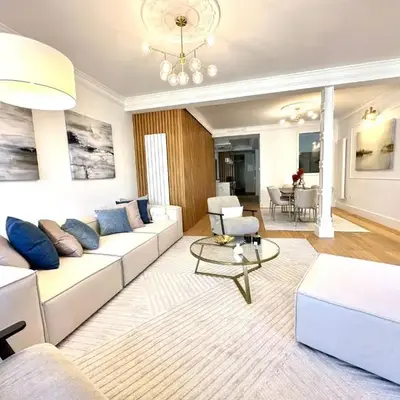 LUXURY FLAT ROX