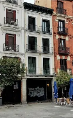 Edificio en el que se encuentra el apartamento