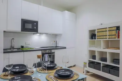 Una cocina o zona de cocina en Housing Malasaña by SharingCo