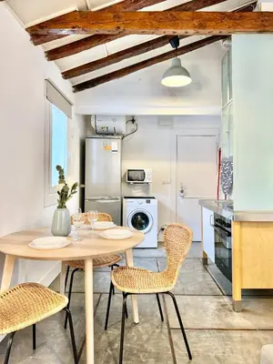 Una cocina o zona de cocina en Tirso de Molina IV - Estudio en el Centro