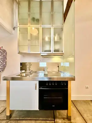 Una cocina o zona de cocina en Tirso de Molina IV - Estudio en el Centro