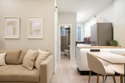 Zona de estar de apartamento reformado en metro IBIZA ALQUILER TEMPORAL