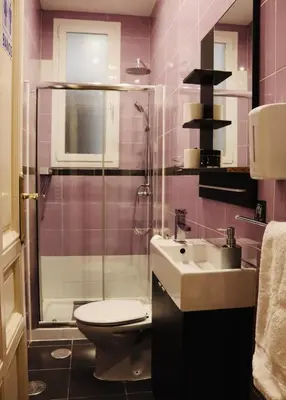Un baño de Lovely big House in Gran via - Friends & Families