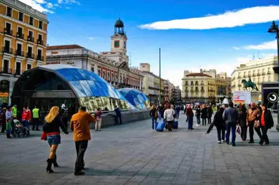 Clientes alojados en Lovely big House in Gran via - Friends & Families
