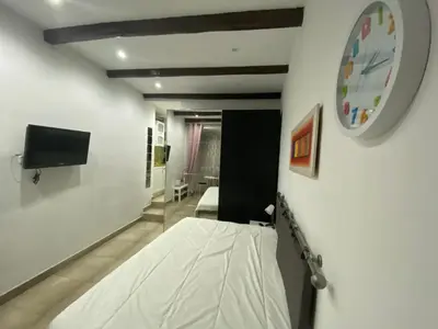 Una televisión o centro de entretenimiento en Casa Álvarez
