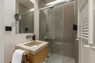 Un baño de Waou Puerta del Sol VI - Alquiler Corta Duración