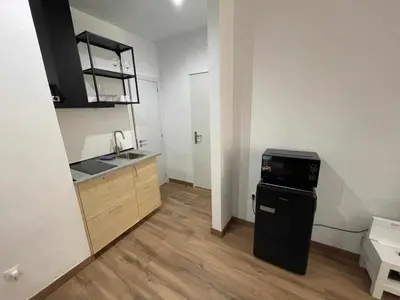 Una cocina o zona de cocina en Estudio Retiro-Ibiza II