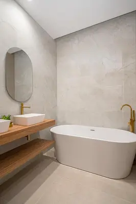 Un baño de LaLatina IV calle Conde de Romanones 4BR 4BH