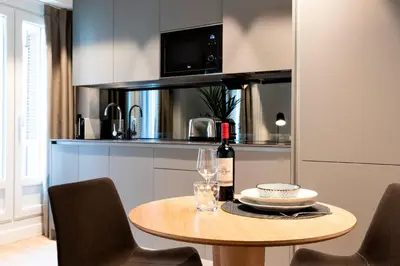 Plano de Edmond Vibes Puerta del Sol Suites