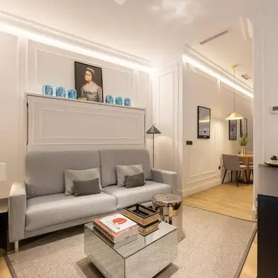 Edmond Vibes Puerta del Sol Suites