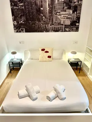 Cama o camas de una habitación en WAKAFLATS 1, Centro Madrid, Chueca, SB