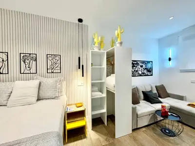 Cama o camas de una habitación en Luxury Prívate Flat in Madrid Center Full Equipe NON TOURISTY