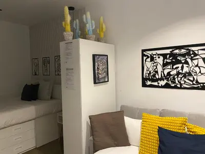 Una televisión o centro de entretenimiento en Luxury Prívate Flat in Madrid Center Full Equipe NON TOURISTY