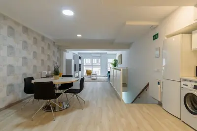 Una cocina o zona de cocina en Bright new and wide- 1Bd 1Bth- Delicias