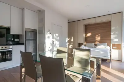 Una cocina o zona de cocina en Cozy studio - 1Bathroom - Salamanca