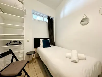 Cama o camas de una habitación en Madrid Charm 2BD private flat - CITY CENTER